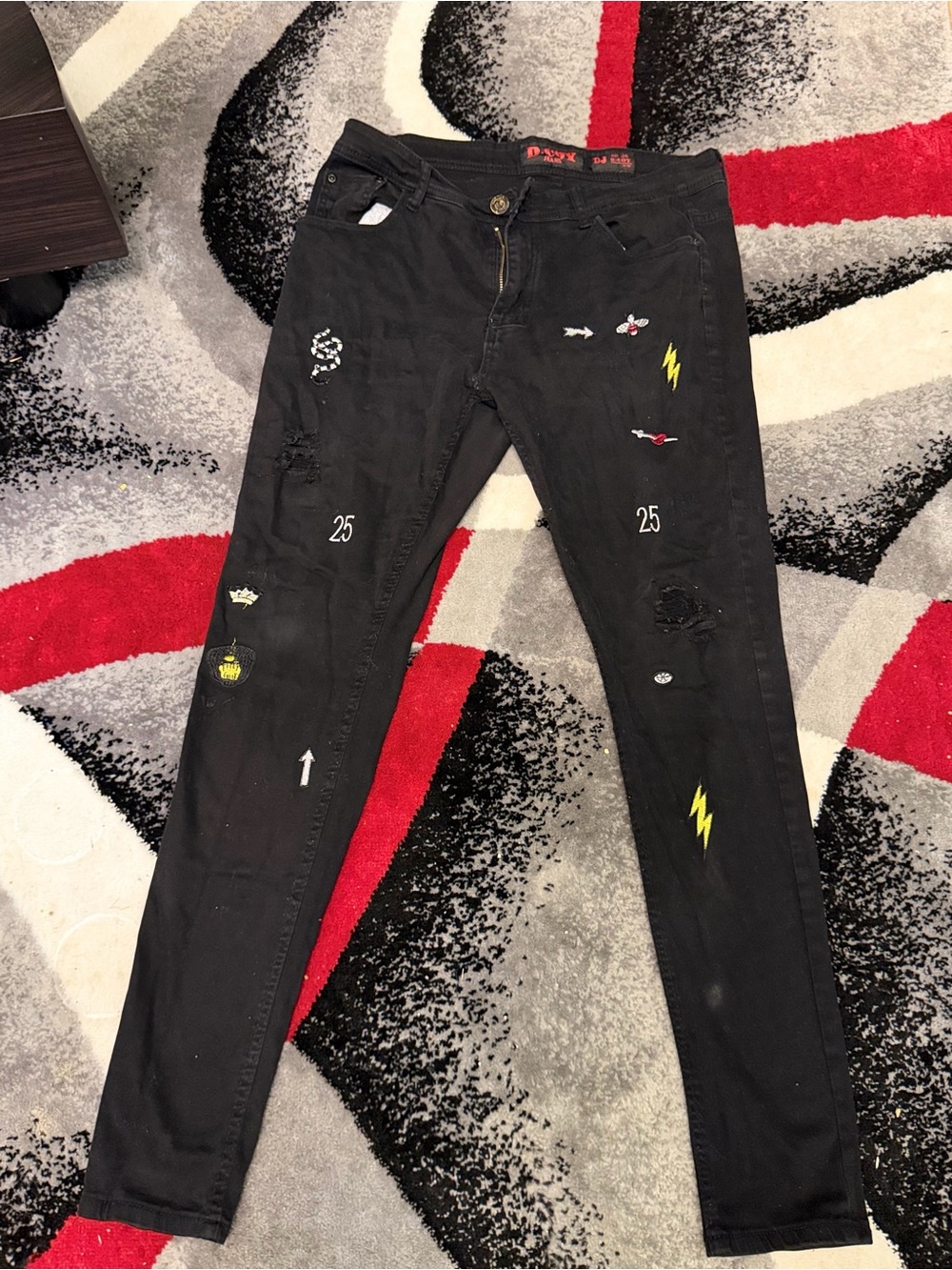 & Other Stories Black Skinny Jeans with Colorful Embroidered Patches - Picture 2 of 5